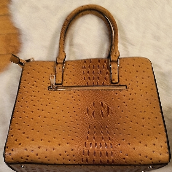 Stunning Vegan Leather Alligator Embossed Mustard-Tan Handbag - Picture 7 of 8